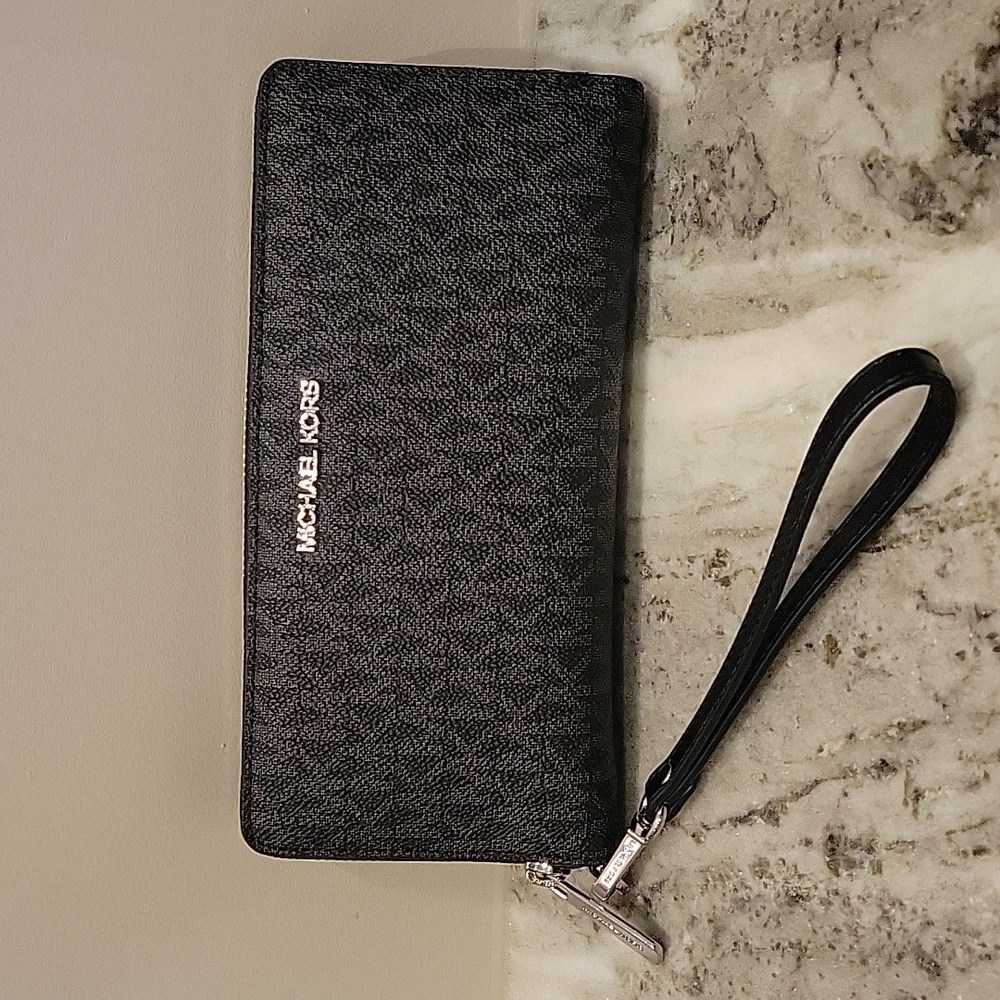 Michael Kors Jet set wallet